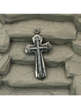 Bliss Sterling Silver Cross Pendant Religious Jewelry 2 Grams 1.5" Medal Charm